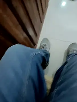 COUPLLE VILLAGE online show from December 2, 2:45 am