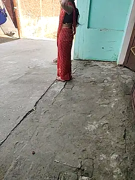 COUPLLE VILLAGE online show from March 2, 3:29 am