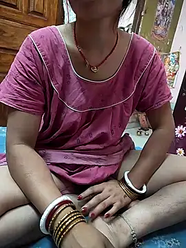 COUPLLE VILLAGE online show from April 17, 2:03 am