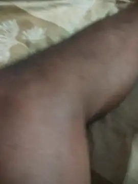 COUPLLE VILLAGE online show from October 31, 2:30 am