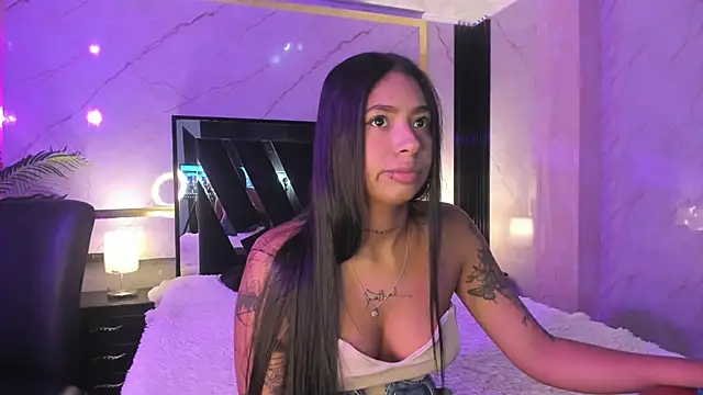 Lia-Anahiz online show from November 29, 2:01 am