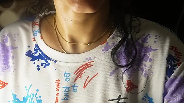 -AyeshaSinghania- online show from April 28, 5:06 pm