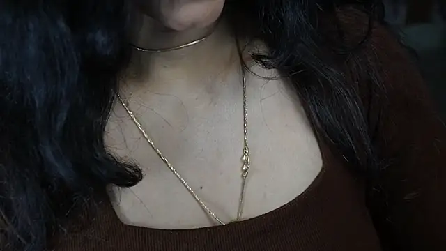 -AyeshaSinghania- online show from February 13, 4:39 pm