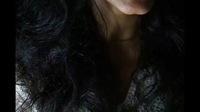 -AyeshaSinghania- online show from March 31, 9:33 am