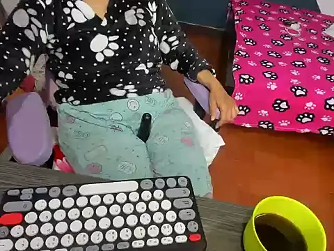 daleska ayala 1 online show from November 14, 3:15 pm