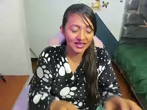 Snapshot of daleska_ayala_1 chatting on September 11, 3:17 am daleska ayala 1 online show from September 11, 3:17 am