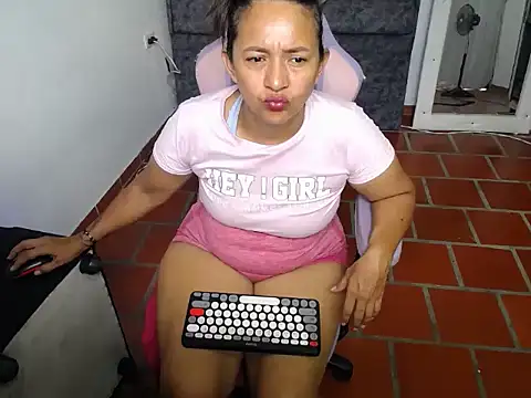 daleska ayala 1 online show from March 9, 4:10 pm