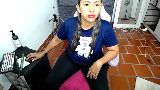 daleska ayala 1 online show from March 19, 7:47 pm