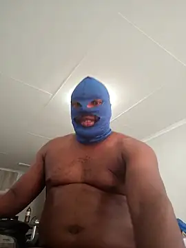 Snapshot of Yardie_bone chatting on April 1, 11:55 am Yardie bone online show from April 1, 11:55 am