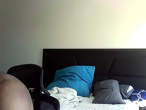 Snapshot of Yardie_bone chatting on March 9, 9:46 am Yardie bone online show from March 9, 9:46 am