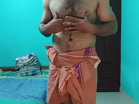 Snapshot of Sultryandrews chatting on January 9, 3:55 pm Sultryandrews online show from January 9, 3:55 pm