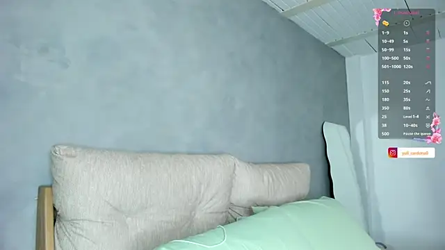 YuliCardona  online show from July 10, 2:44 am