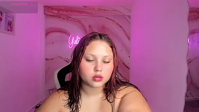 Snapshot of YuliCardona_ chatting on November 4, 4:33 pm YuliCardona online show from November 4, 4:33 pm