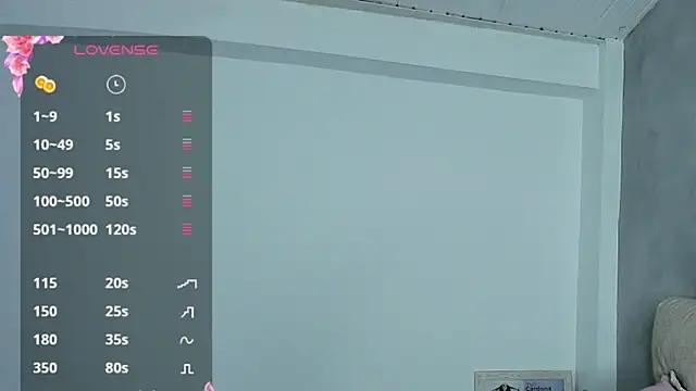 YuliCardona  online show from June 14, 4:19 pm