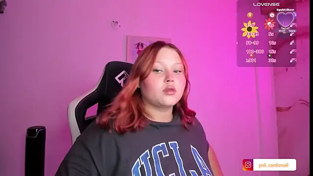 YuliCardona  online show from January 12, 10:47 pm