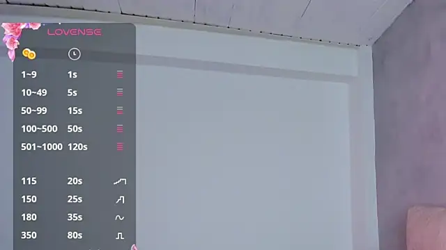 YuliCardona  online show from June 19, 5:13 am