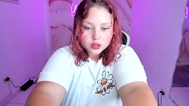 Snapshot of YuliCardona_ chatting on November 15, 5:28 pm YuliCardona online show from November 15, 5:28 pm