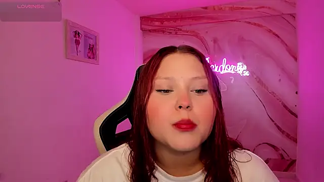 Snapshot of YuliCardona_ chatting on November 5, 5:05 pm YuliCardona online show from November 5, 5:05 pm