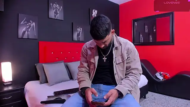 Thiagogomez online show from December 15, 12:22 pm