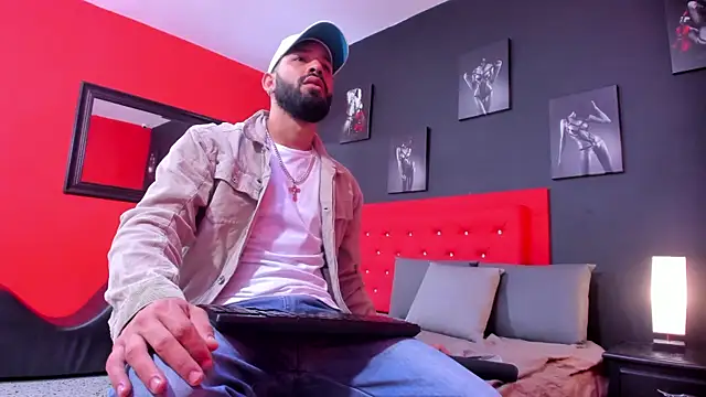 Thiagogomez online show from November 5, 12:41 pm