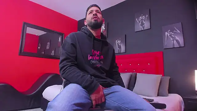 Thiagogomez online show from December 17, 12:32 pm