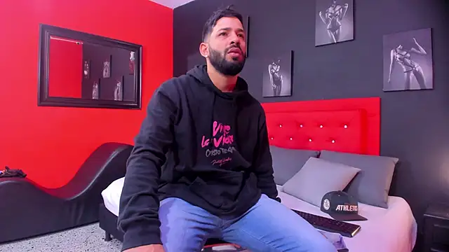 Thiagogomez online show from October 27, 12:28 pm