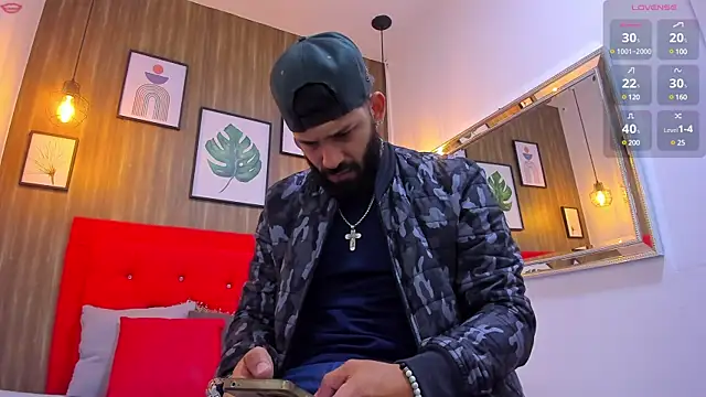 Snapshot of Thiagogomez chatting on January 28, 12:22 pm Thiagogomez online show from January 28, 12:22 pm