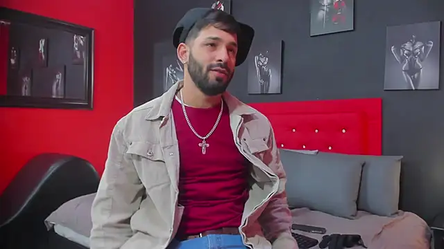Snapshot of Thiagogomez chatting on October 3, 12:39 pm Thiagogomez online show from October 3, 12:39 pm