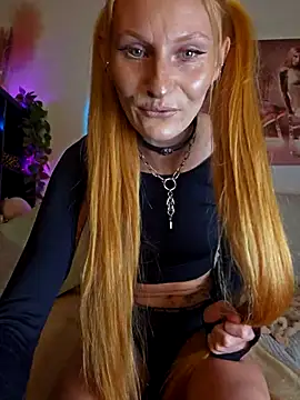 LessiaMia online show from April 14, 12:10 pm