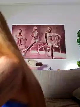 LessiaMia online show from March 14, 8:37 pm