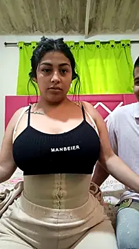 Snapshot of ViolettAndCandy chatting on October 3, 2:18 pm ViolettAndCandy online show from October 3, 2:18 pm