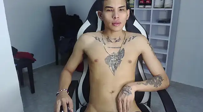 Snapshot of hot_king20 chatting on January 4, 5:16 pm hot king20 online show from January 4, 5:16 pm