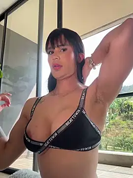 Snapshot of Helenbronwx chatting on January 7, 6:24 pm Helenbronwx online show from January 7, 6:24 pm