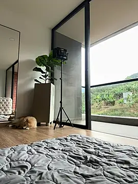 Snapshot of Helenbronwx chatting on January 9, 7:08 pm Helenbronwx online show from January 9, 7:08 pm