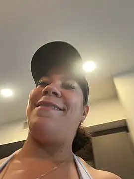 Bigbuttbrooklynn online show from April 2, 4:24 pm