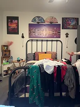 Bigbuttbrooklynn online show from April 2, 4:19 am