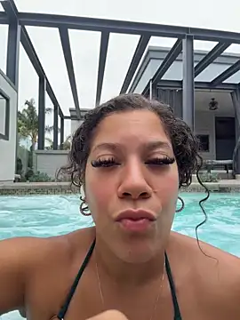 Bigbuttbrooklynn online show from May 12, 8:48 pm