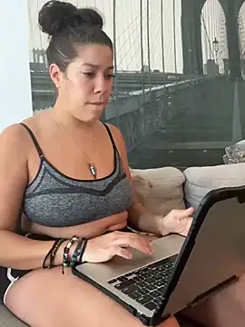 Bigbuttbrooklynn online show from February 28, 5:04 pm