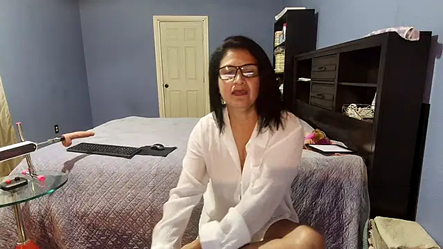 NinasRu online show from November 9, 9:30 pm