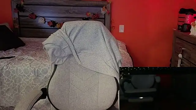 Hydro-Blastz online show from October 21, 1:16 am