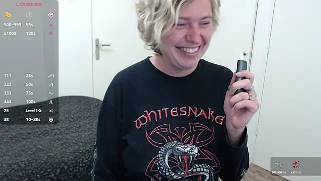 Snapshot of cumfun chatting on October 9, 7:20 am cumfun online show from October 9, 7:20 am