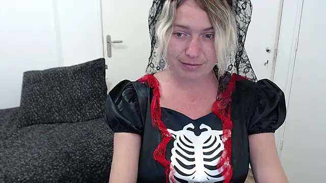 cumfun online show from October 28, 1:43 pm