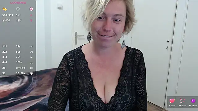Snapshot of cumfun chatting on September 24, 6:53 am cumfun online show from September 24, 6:53 am