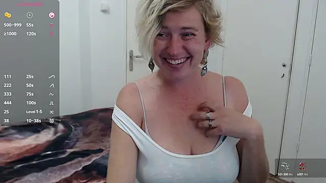 Snapshot of cumfun chatting on September 28, 1:29 pm cumfun online show from September 28, 1:29 pm
