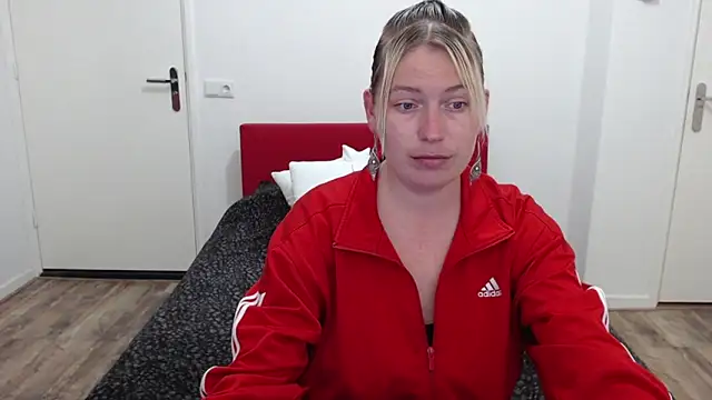Snapshot of cumfun chatting on March 20, 9:15 am cumfun online show from March 20, 9:15 am