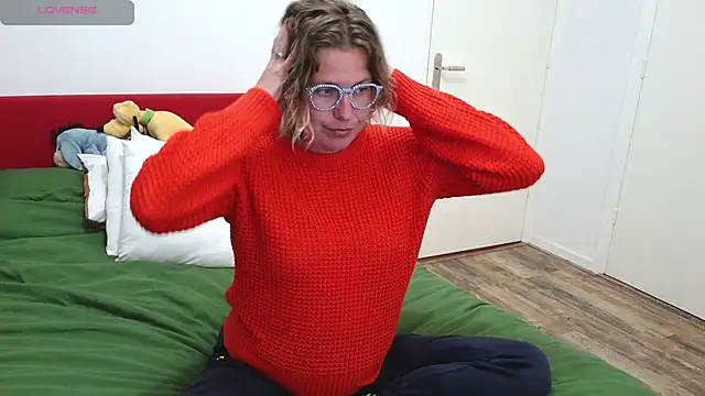 cumfun online show from May 11, 5:43 pm