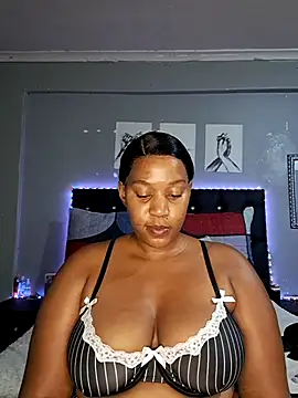 Toya P online show from September 13, 7:47 pm