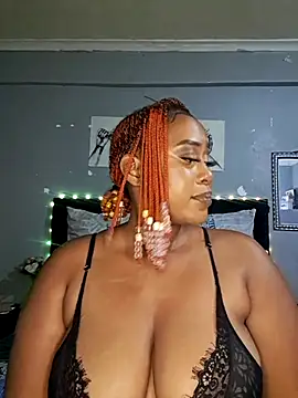 Toya P online show from March 3, 9:00 pm