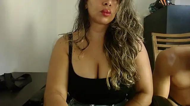 Snapshot of Briiiaa chatting on September 11, 2:22 am Briiiaa online show from September 11, 2:22 am