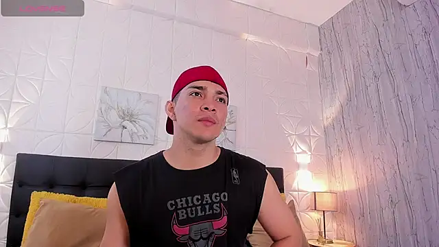 JUANDIAMONDS98 online show from November 21, 1:32 pm